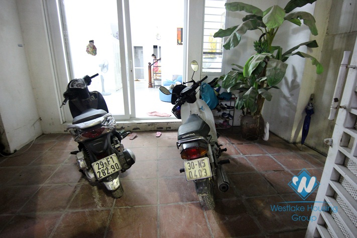 Cheap and nice house with 04 bedrooms for rent in Tay Ho area 